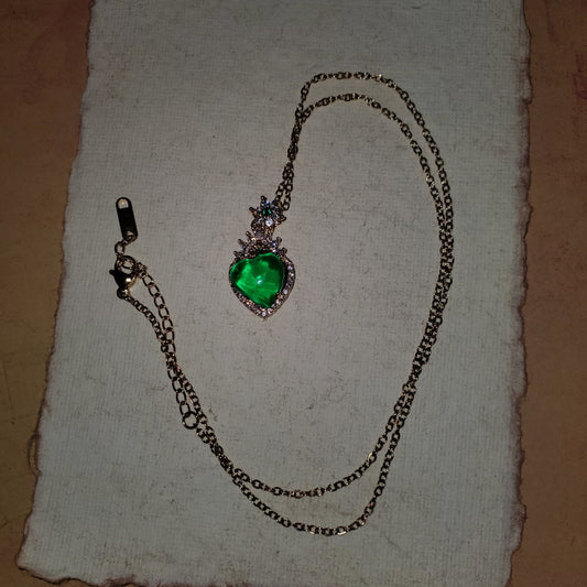 Sugar Papi Attraction Amulet ~ Wealthy men magnet, Attract a rich husband, Financial Love, Become Sugar baby, Luxury Lifestyle Talisman