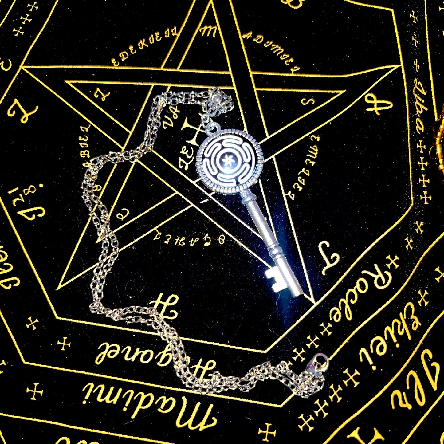 Highly Effective Super Hypnosis Mind Controller Amulet ~ Powerful Deep Trance Dig Into Their Minds, Extremely Powerful Hypnosis