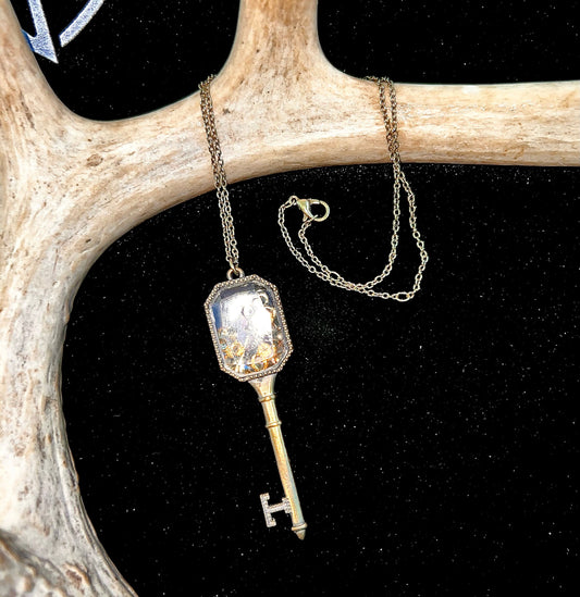 THE KEY of TRUTH ~ Powerful Cast Talisman to Reveal lies, Discover the truth to your answers, Do not be fooled by Fake Deceitful people